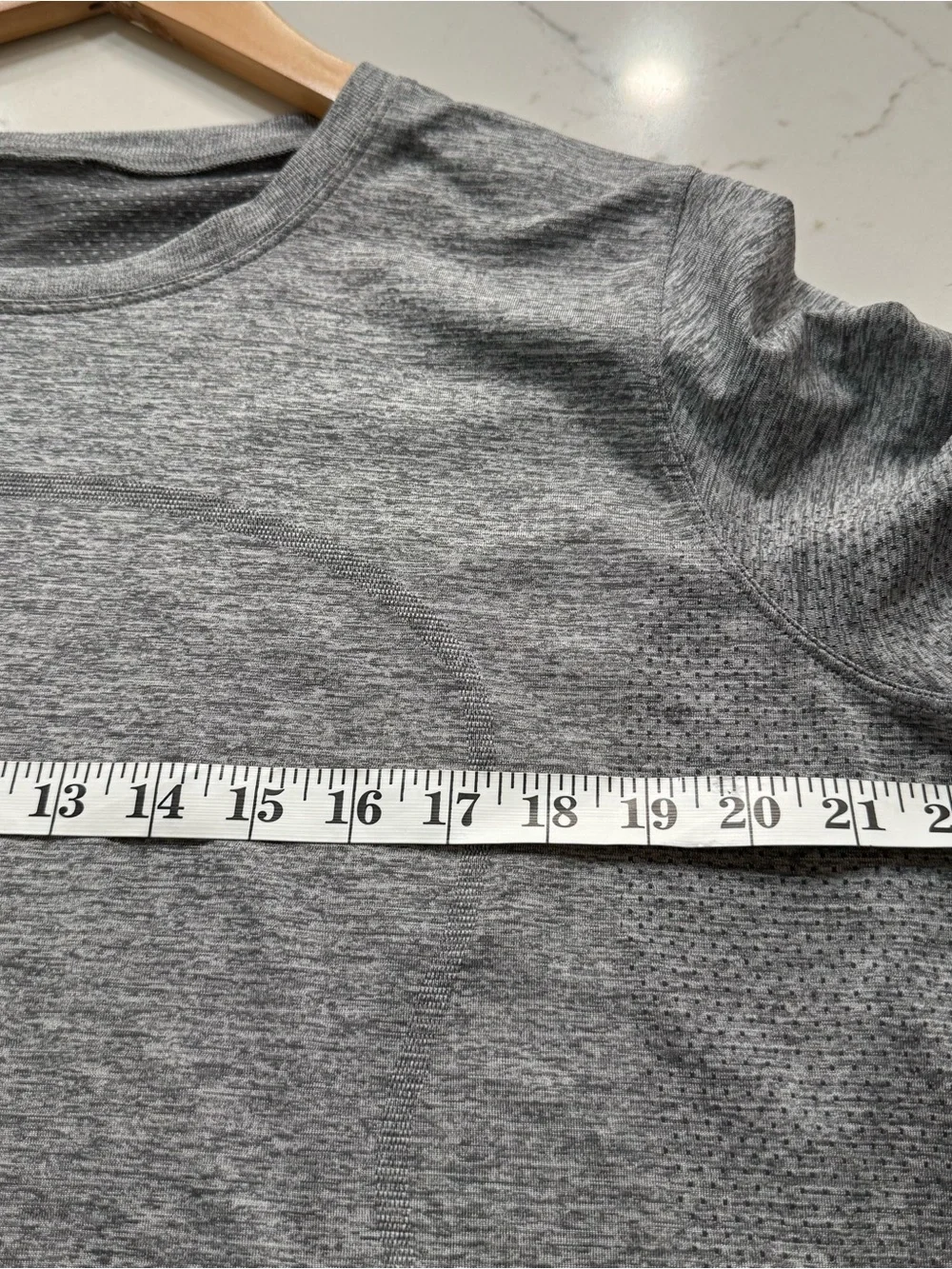 Lululemon Swiftly Long Sleeve Heather Gray Crewneck Shirt Long Sleeve 18